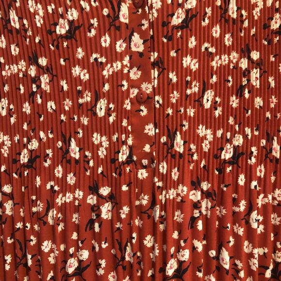 Selected Femme Floral Flowy pleats maxi dress ditsy floral ASOS Sz 8 Blogger Fav - Picture 15 of 16